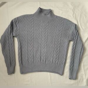 Elie Tahari Blue/Gray Cable knit Sweater Size M